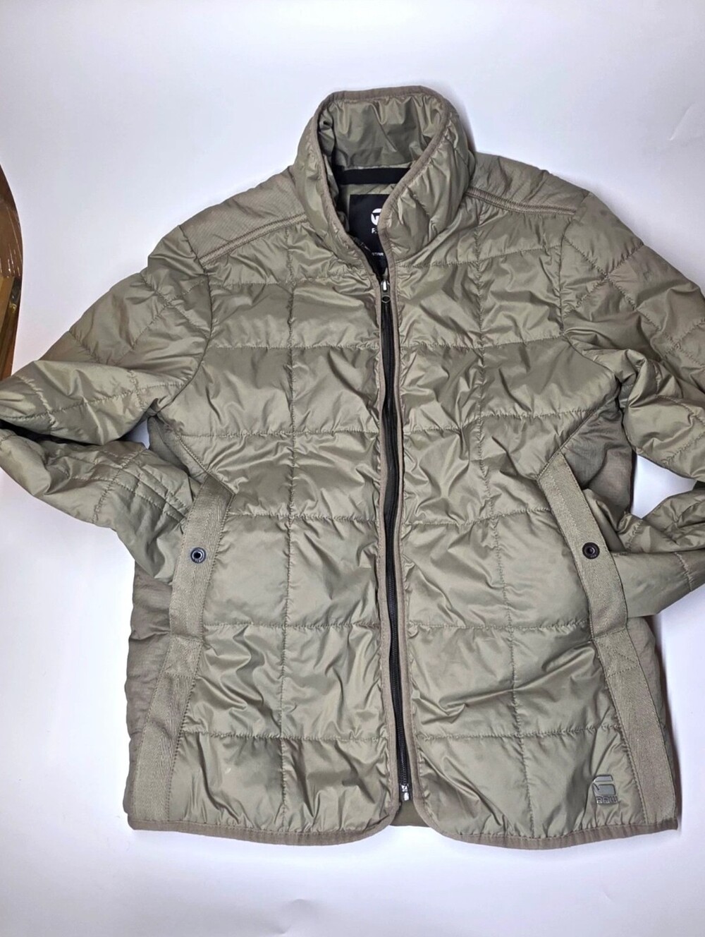 G-Star RAW Lightweight Quilted Puffer Jacket – Men's – Taupe/Khaki Gray